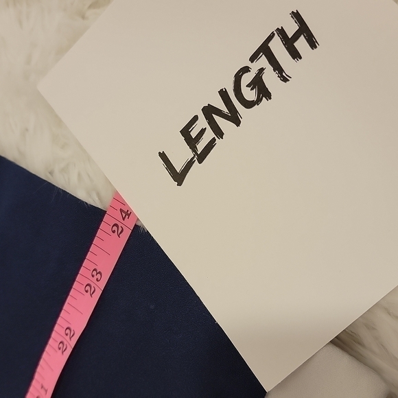 𝅺KATHIE Lee 2 piece navy blue trimmed in white pantsuit size medium - Picture 6 of 10